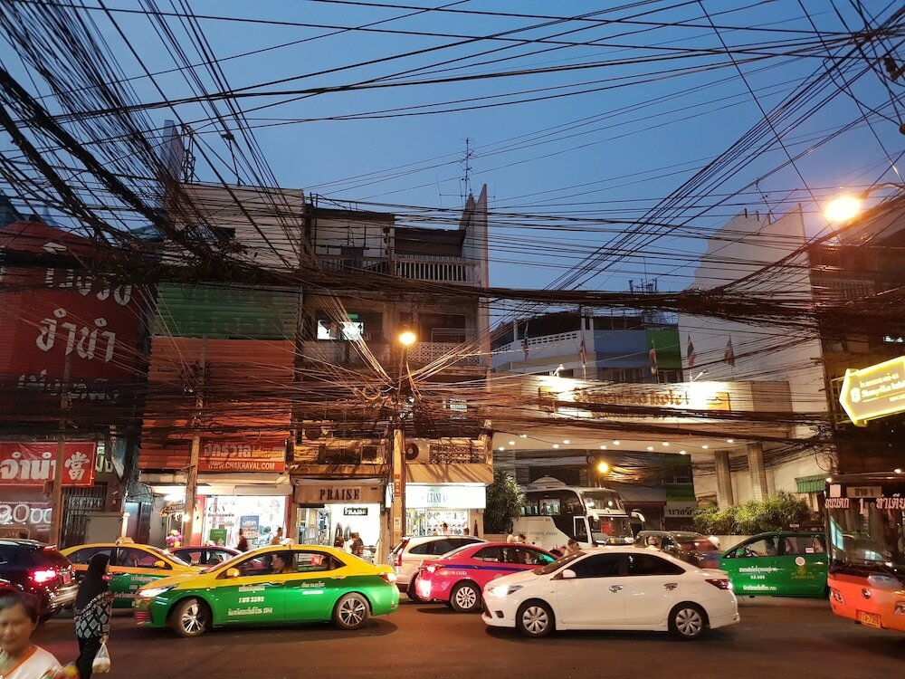 Фото Sathorn Terrace Apartment