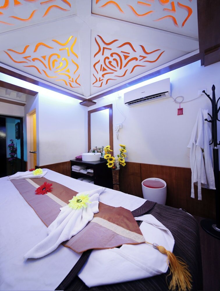 Фото Hotel The Cox Today