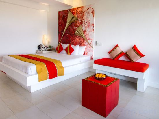 Фото Theva Residency