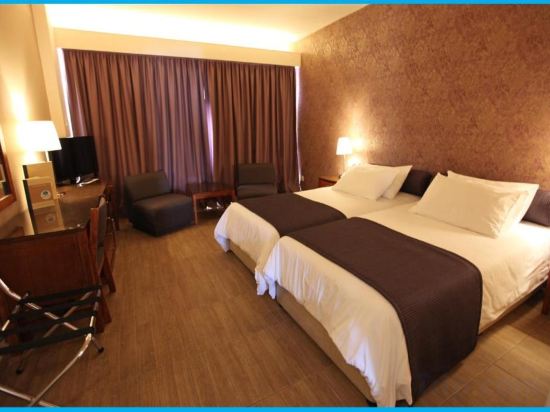 Фото Poseidonia Beach Hotel