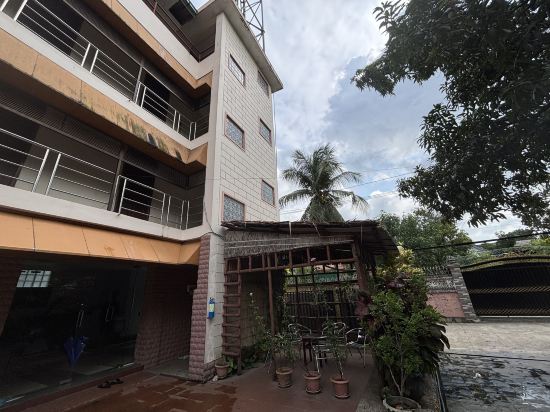 Фото Airport Inn