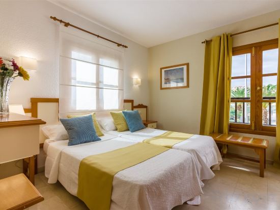 Фото Klayman Olivina Aparthotel