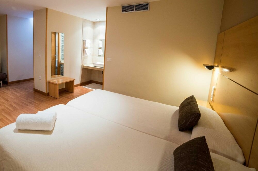 Фото Hotel Serrano