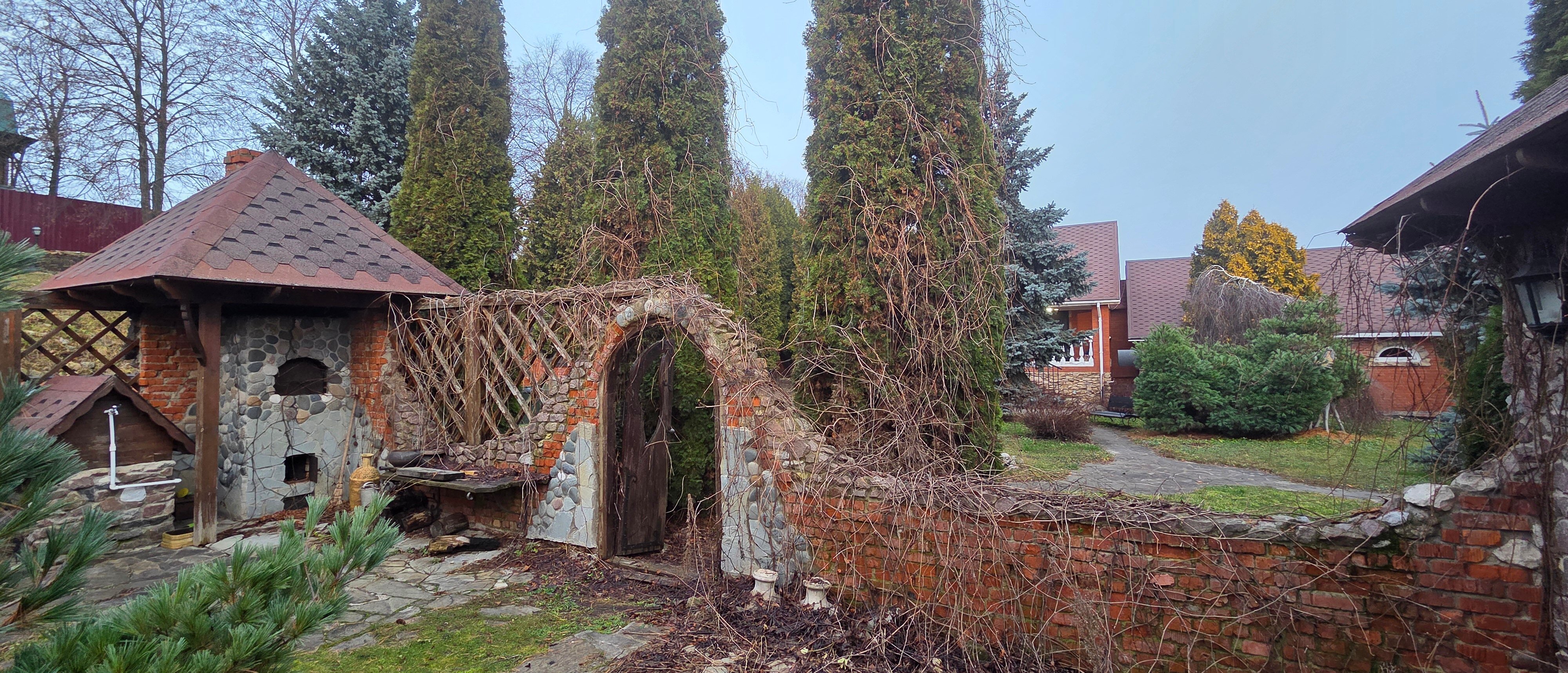 Фото River House