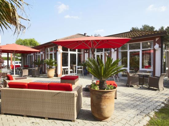 Фото Kyriad Nimes Ouest