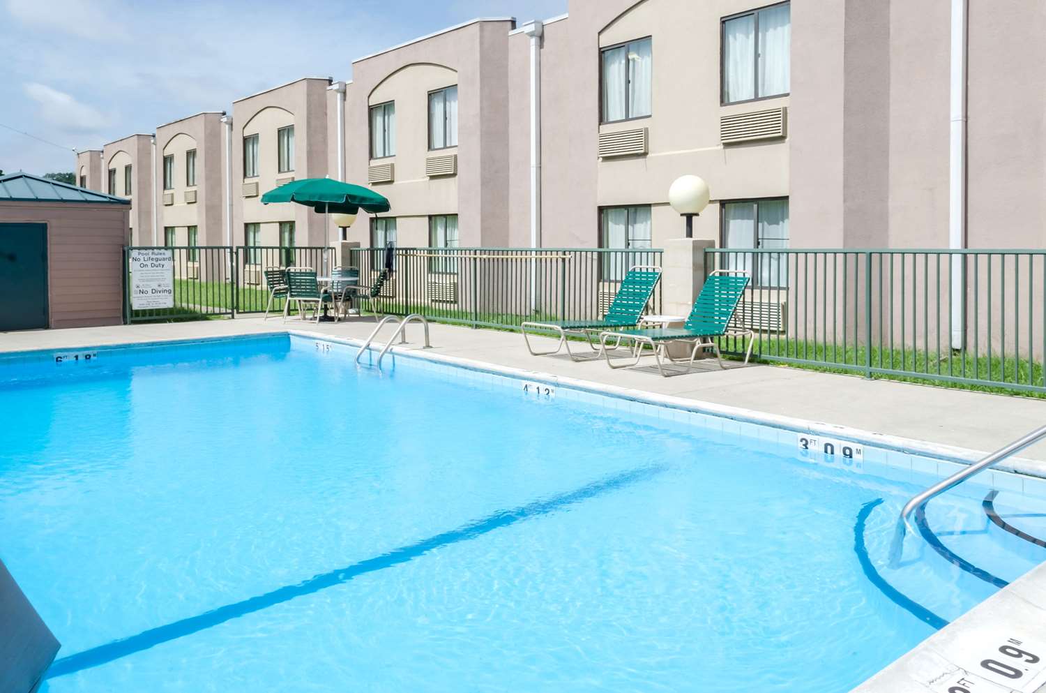 Фото Quality Inn Meridian