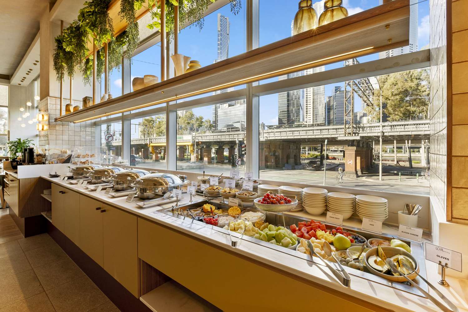 Фото Clarion Suites Gateway