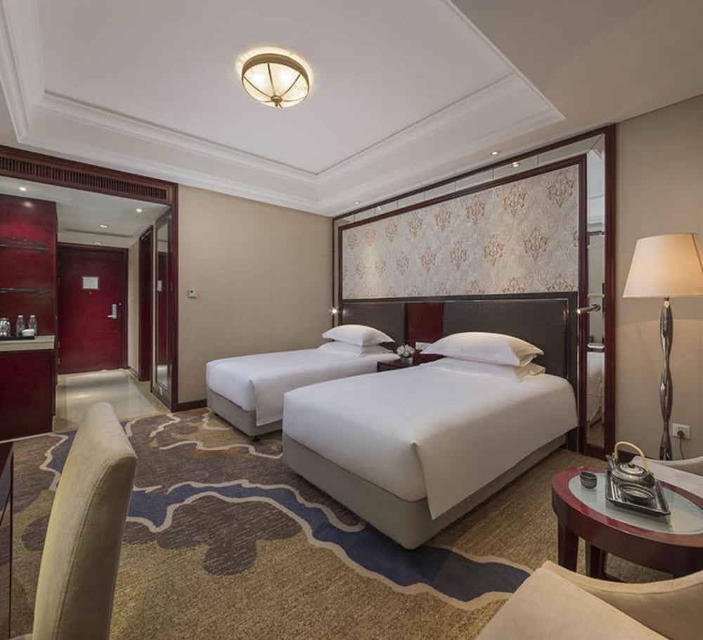 Фото Maison New Century Hotel Cixi
