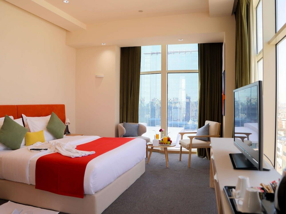 Фото Novotel Suites Riyadh Centre