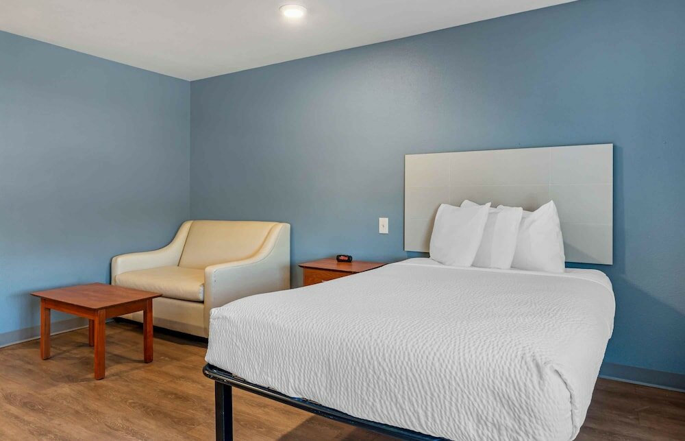 Фото WoodSpring Suites Indianapolis Lawrence
