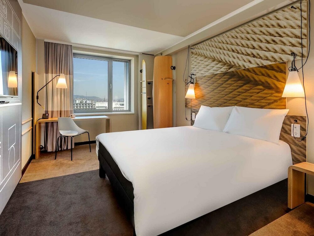 Фото Ibis Wien Hauptbahnhof