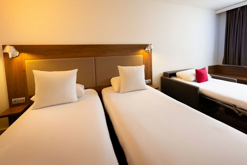 Фото Campanile Limoges Centre - Gare