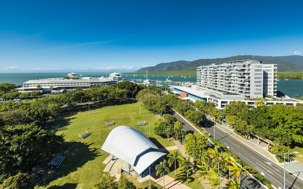 Фото Pacific Hotel Cairns