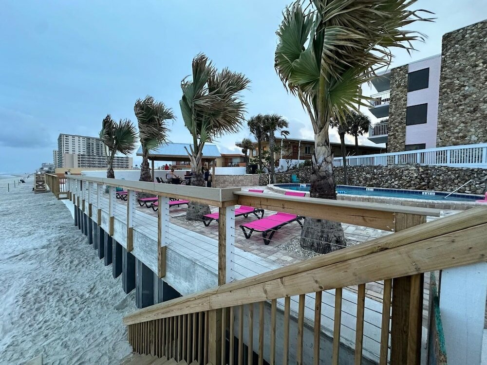Фото Flamingo Inn Beachfront