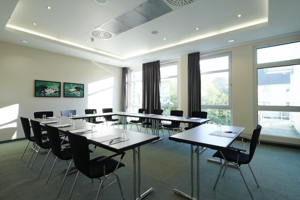 Фото IntercityHotel Kassel