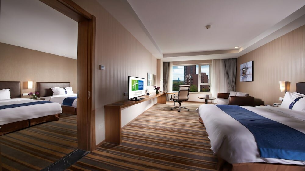Фото Holiday Inn Express Ordos Dongshen, an Ihg Hotel