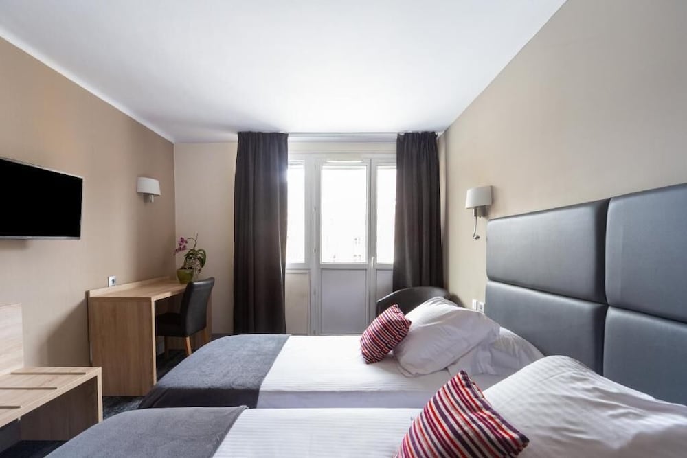 Фото отеля 3