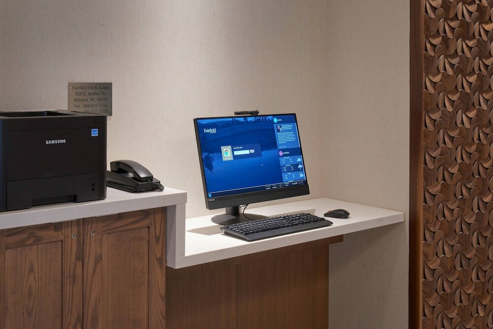Фото Fairfield Inn & Suites by Marriott Midland