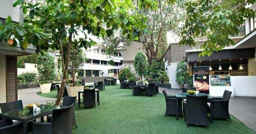 Гостиница Citrus Hotel Lonavala в Лонавала