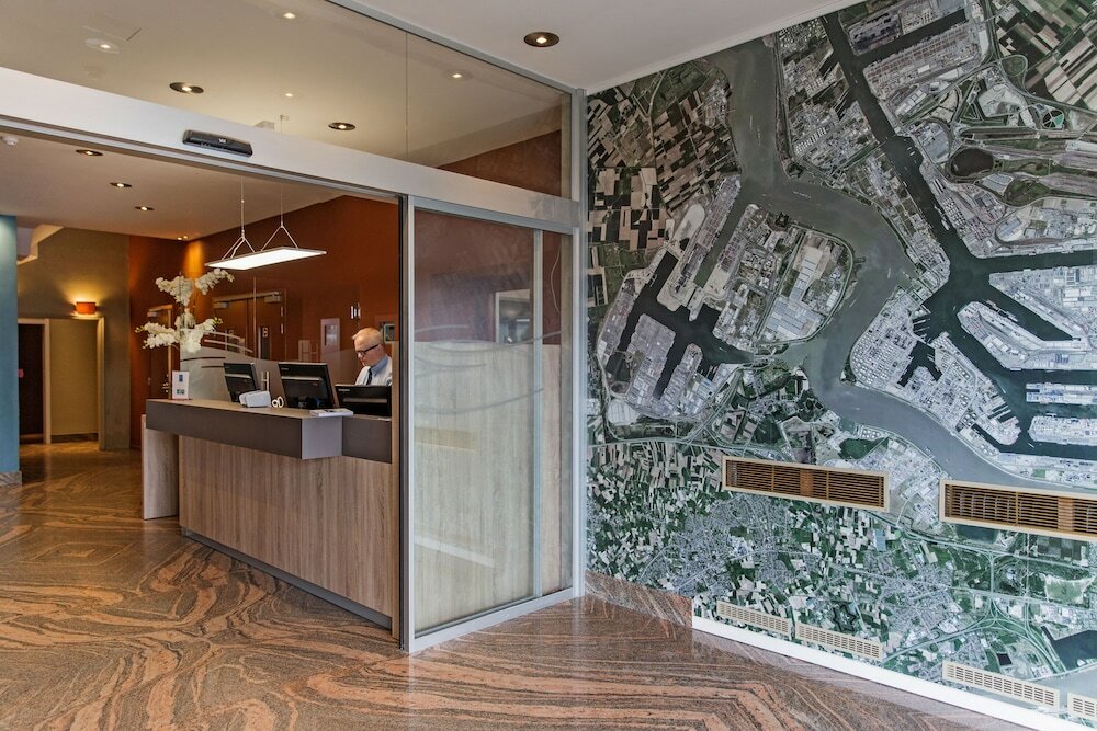 Фото Antwerp Harbour Hotel