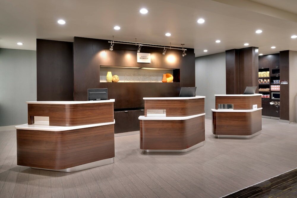 Фото Courtyard by Marriott Charlotte Airport/Billy Graham Parkway