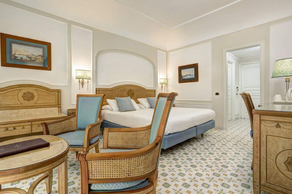 Фото Grand Hotel Capodimonte