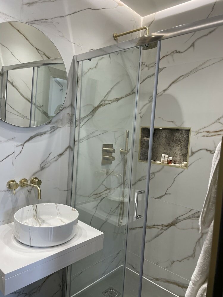 Фото Park Avenue Hotel