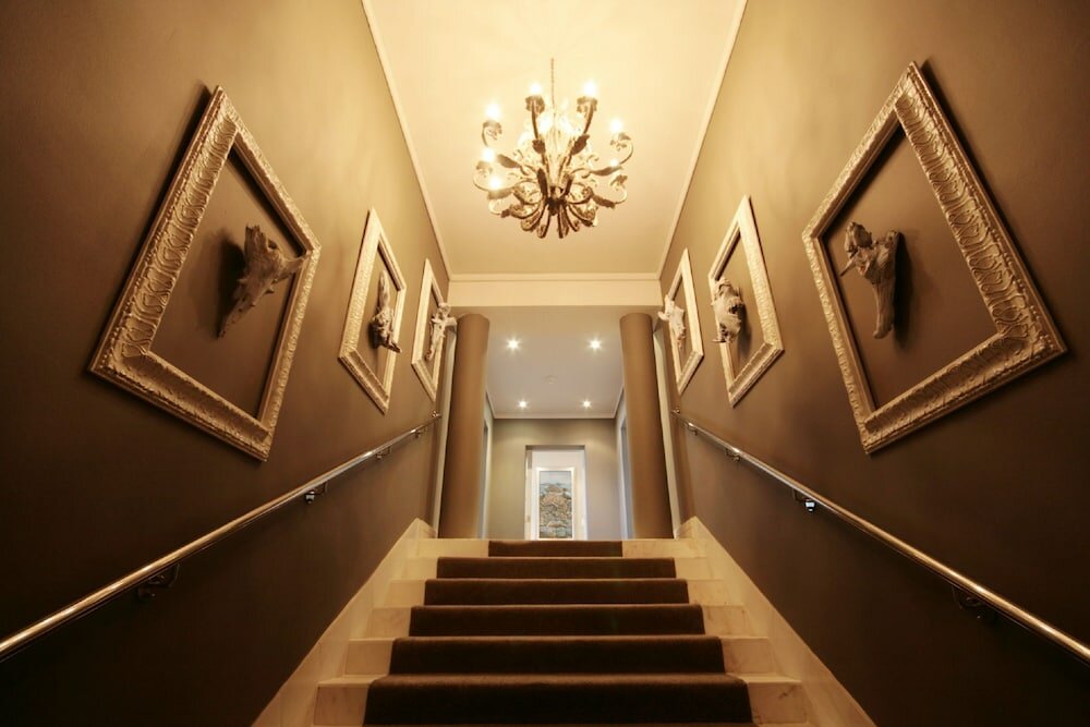 Фото The Bay Hotel