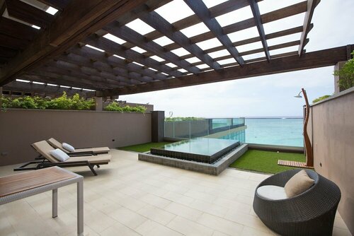 Гостиница Dusit Thani Guam Resort в Гуаме