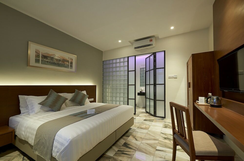 Фото Macalister Terraces Hotel