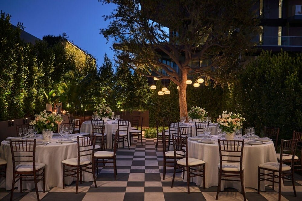 Фото The Sun Rose West Hollywood