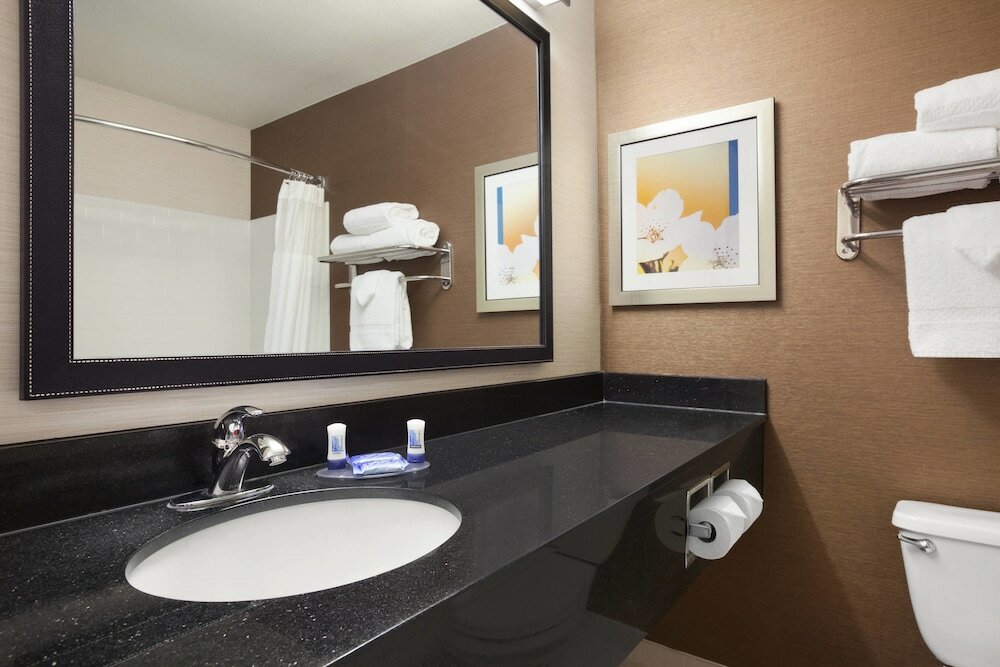 Фото Fairfield Inn & Suites Lansing West