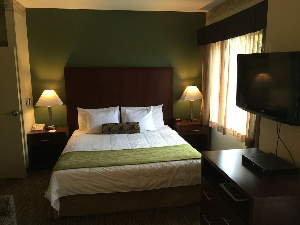 Фото Hawthorn Suites by Wyndham Rancho Cordova/Folsom