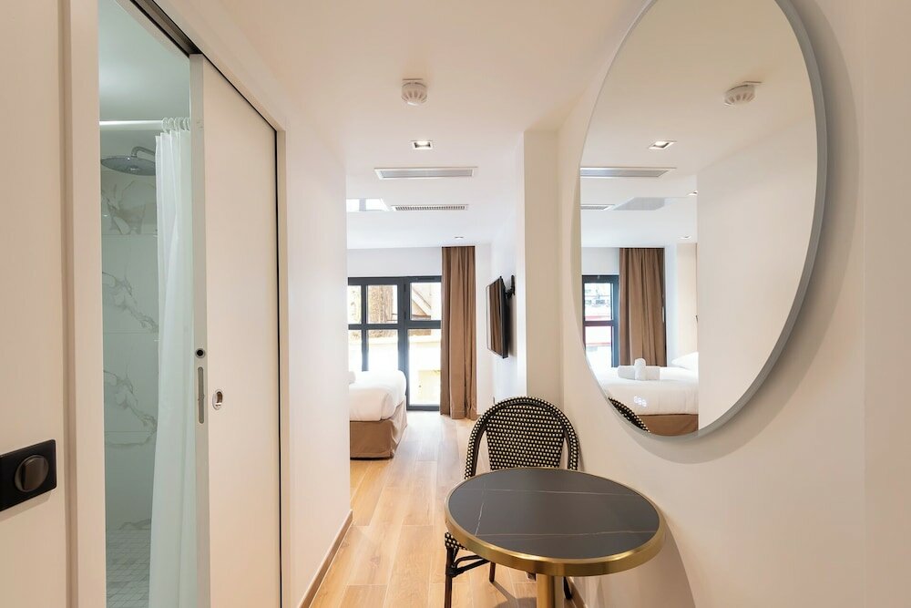 Фото Hotel au Coeur de Republique 