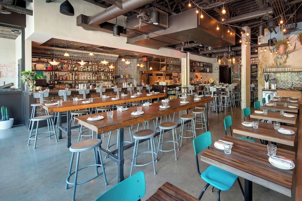 Фото Fairfield Inn & Suites by Marriott Calgary Downtown