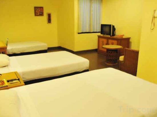 Фото Losari Beach Hotel
