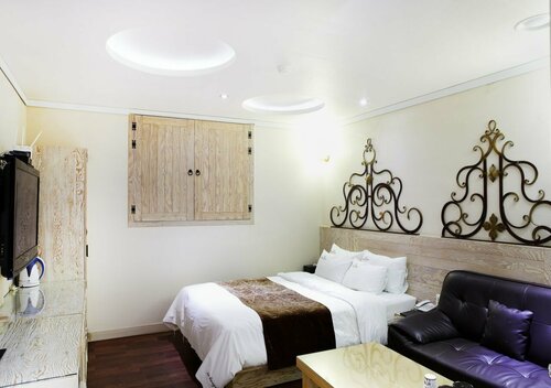 Гостиница Simjak Hotel Dongtan by Aank в Сувоне