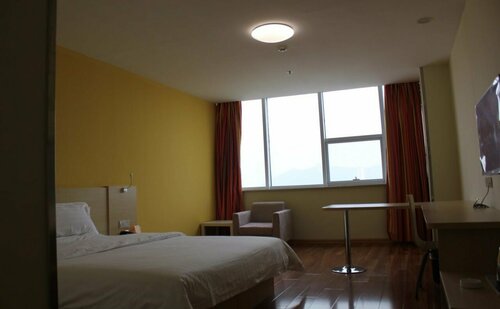 Гостиница 7Days Inn Zigong Ziyou Road Caideng Park Branch в Цзыгуне