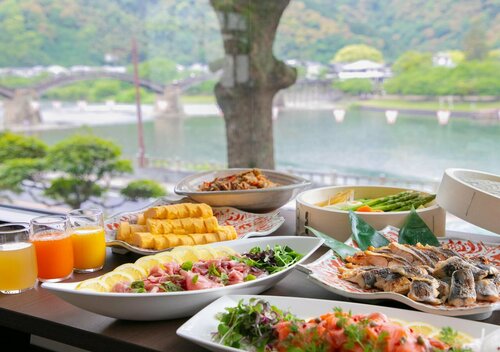 Гостиница Iwakuni Kokusai Kanko Hotel в Ивакуни