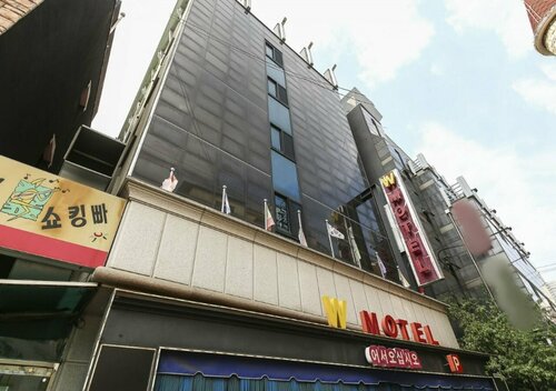 Гостиница W Motel в Ыйване