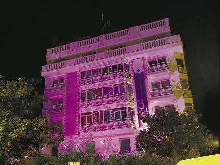 3.14 Hotel
