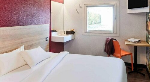 Гостиница HotelF1 Compiegne в Компьени