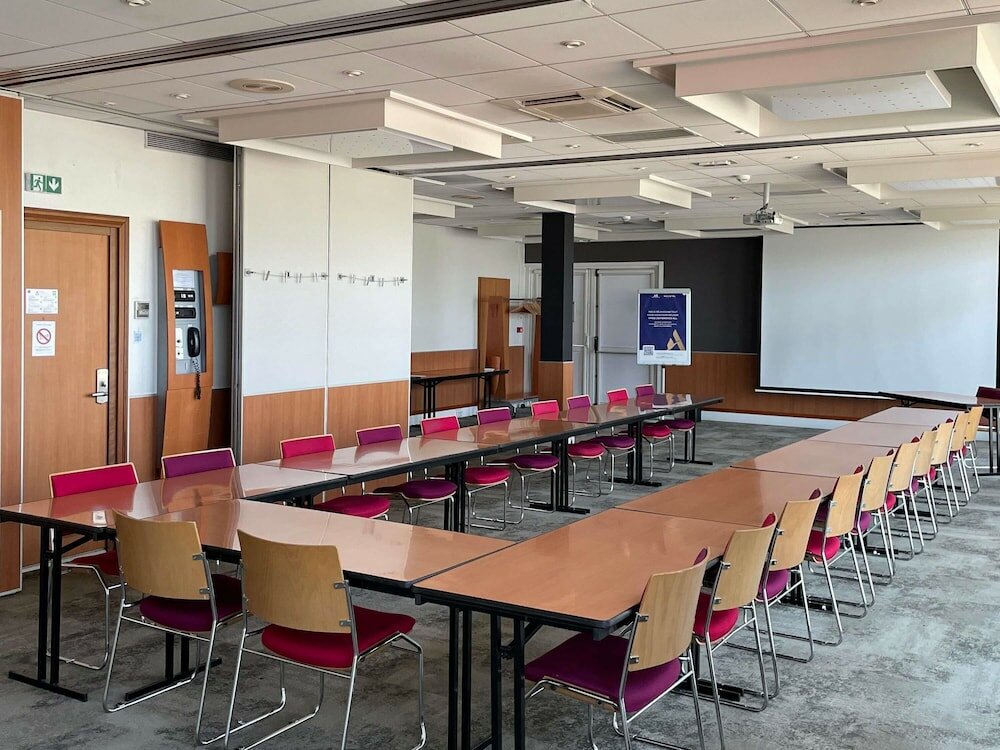 Фото Novotel Bordeaux Merignac