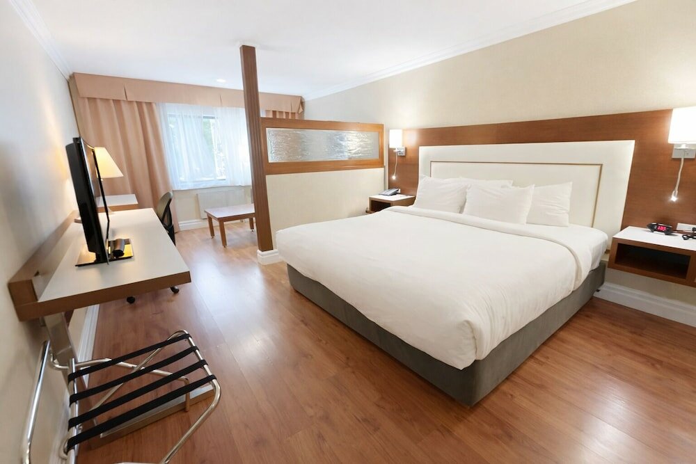 Фото отеля 3