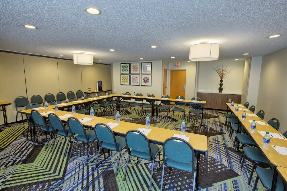 Фото Holiday Inn Express & Suites Raleigh North - Wake Forest, an Ihg Hotel