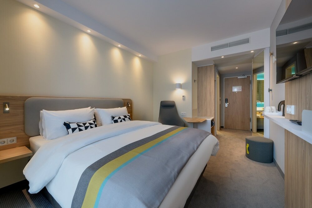 Фото Holiday Inn Express Fulda, an Ihg Hotel