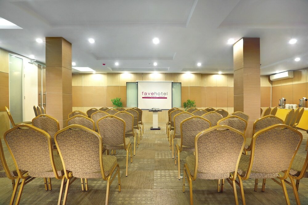Фото Favehotel Kelapa Gading