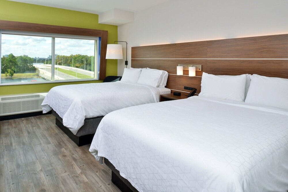 Фото Holiday Inn Express Orlando - South Park, an Ihg Hotel