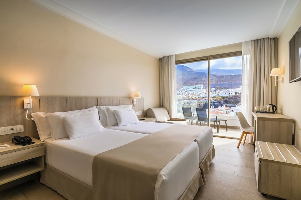 Фото Barceló Santiago