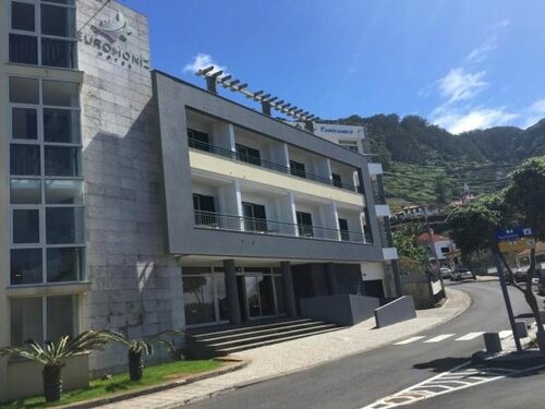 Внешний вид отеля Hotel Euro Moniz в Порту-Монише, фото 1